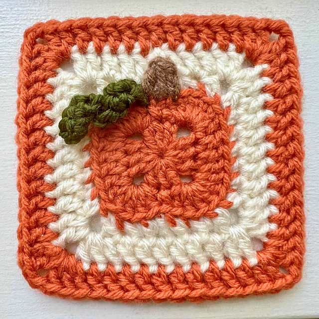 Ravelry: Pumpkin Granny Square pattern by Sammi Zheng