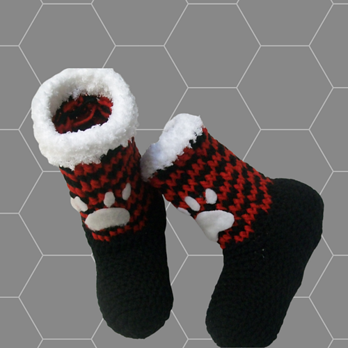 Ravelry Dog paw slippers, 34 pattern by DWC
