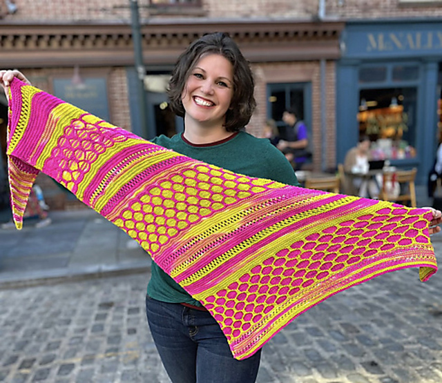 Ravelry Blissed Out Bigtime pattern by Chic and Regal Knits