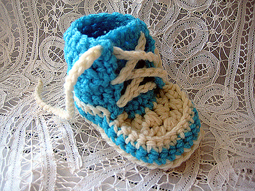 Newborn High Tops (converse) photo 2