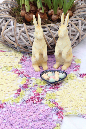 Spring Table Runner photo 2