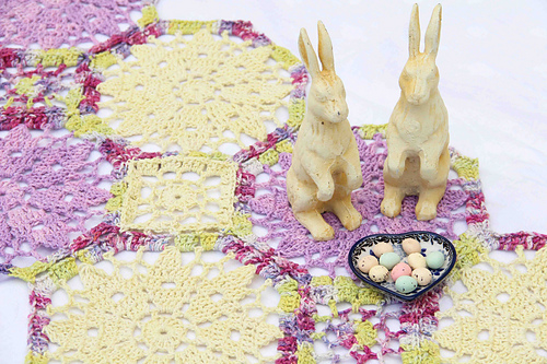 Spring Table Runner photo 1