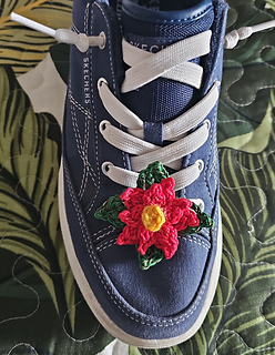 Christmas Charm for your sneaker crochet pattern