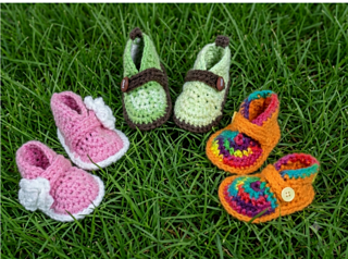 Three pairs of colorful Baby booties Crochet Pattern - Drei Paar bunte Babyschuhe Häkelanleitung