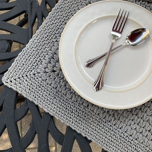 Ravelry Puff Cluster Dish Drying Mat pattern by Amy Minard