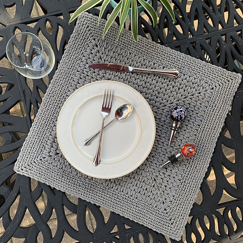 Ravelry Puff Cluster Dish Drying Mat pattern by Amy Minard