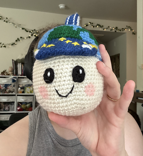 Amigurumi Rise (Artemis II Zero-Gravity Indicator)