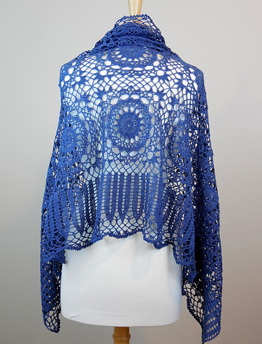 Elegant Motif Shawl photo 8