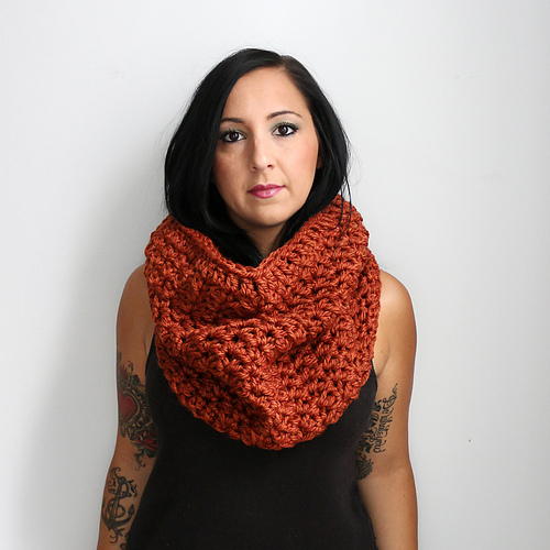 Priscilla Textured Cowl photo 1