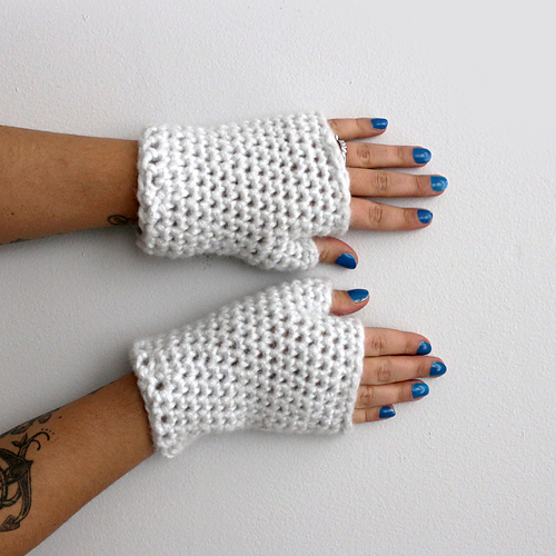 Astor Fingerless Gloves photo 4