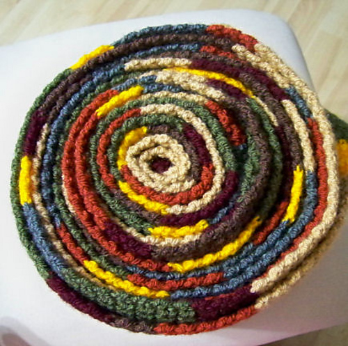 Doctor Who Season 16-17 crocheted scarf photo 2