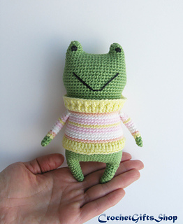 frog sweater crochet