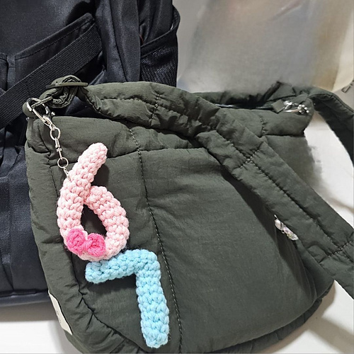 6 7 Bag Charm photo 5