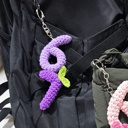 6 7 Bag Charm photo 4
