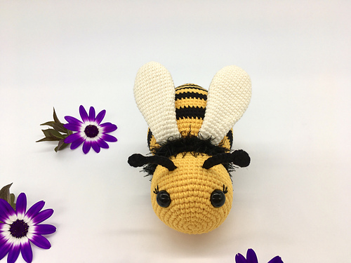 Ravelry: Buzzy the Bee pattern by Cuddly Stitches Craft