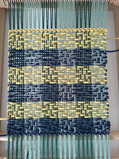 L pattern under tension