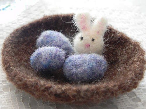 Felted Spring Nest photo 1