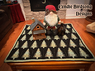 Sheri's tester table top throw - how cute!