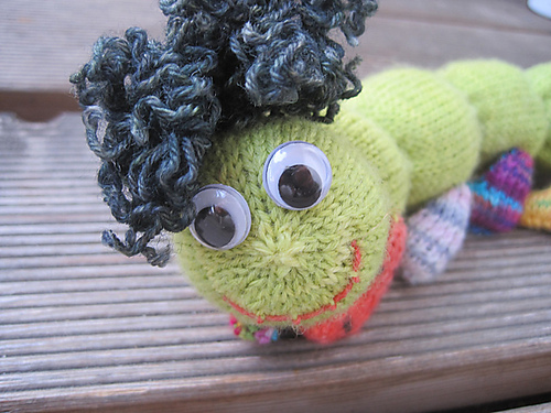 Apfelwurm mit Socken photo 1