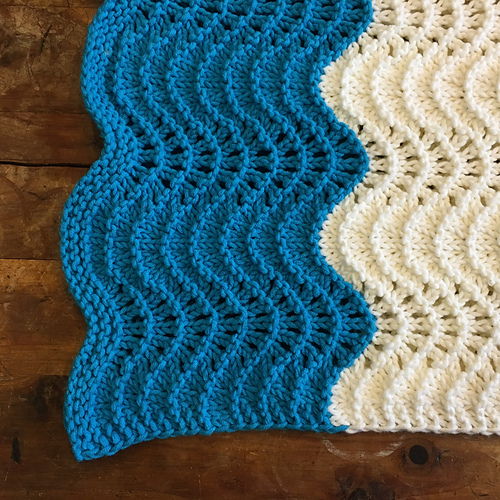 Ravelry Old Shale Waves pattern by Carrolldj
