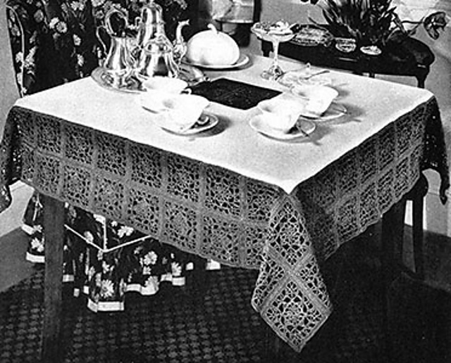 Ravelry Five o'Clock Tablecloth 7154 pattern by The Spool Cotton Company