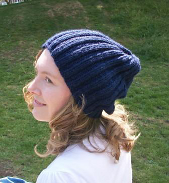 Ravelry Easy Ribbed Slouch Hat pattern by Debs Harding