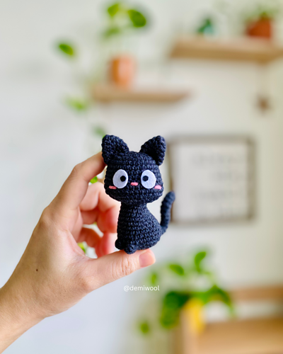 Jiji den svarte katten - Demi Tran