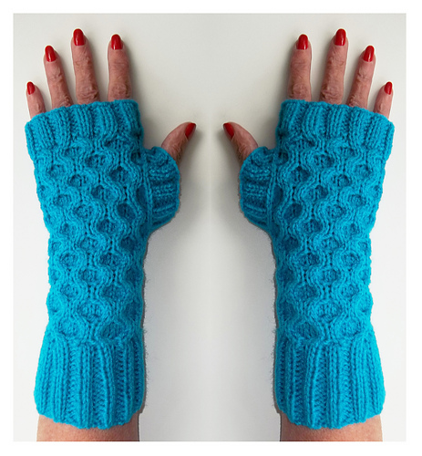 HONEYCOMB_FINGERLESS_GLOVES_PA