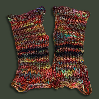 Ravelry: Roadkill glovelets pattern by Gray Lunna