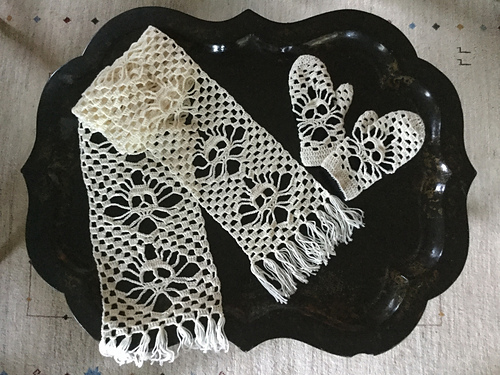 Narrow Crochet Skull Scarf photo 4