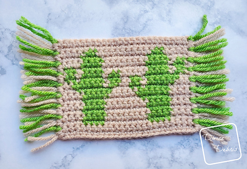 Ravelry: Cute Cactus Mug Rug pattern by Divine Debris