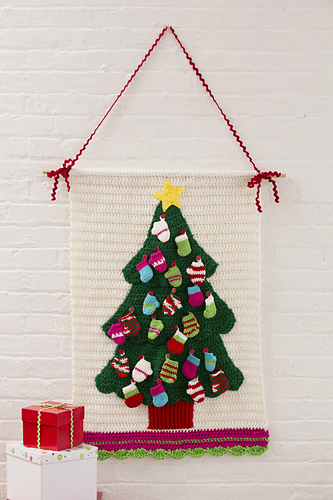 Christmas Tree Wall Hanging photo 1