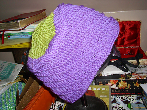Around the Bend Hat & Cowl Set photo 3