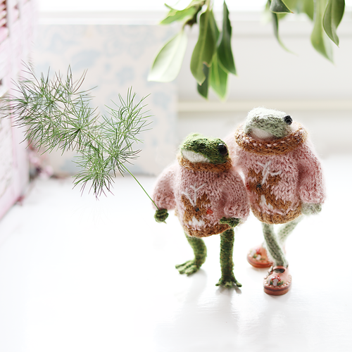 Frog’s Deer Genser - Claire Garland