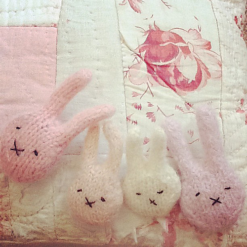 Tiny bunny badge photo 4