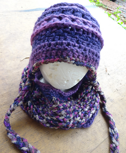 Infinate Twilight Hat & Cowl photo 1