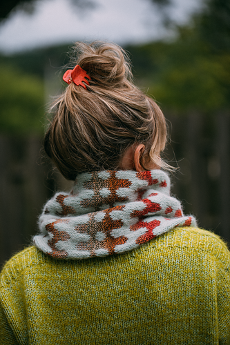 Ooey Gooey Cowl - Andrea Mowry