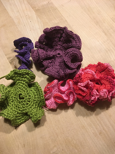 Hyperbolic Crochet Motifs (Coral Reef) - bydrutach