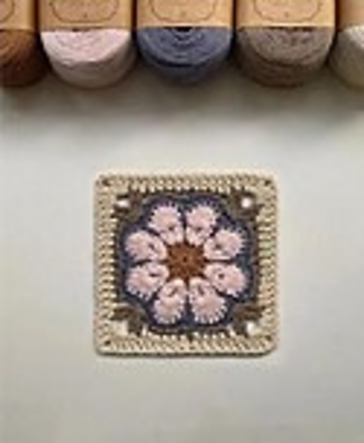 Classic Flower Granny Square