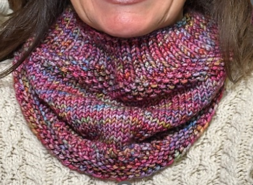Wildflower Mittens and Cowl photo 4