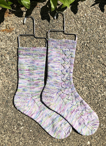 Ravelry: Sigrid Socks pattern by Emilie Foshaug
