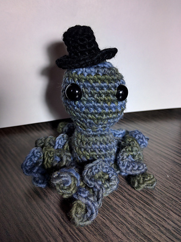 Octopus with Top Hat Plushie photo 3