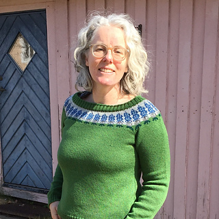 Ravelry: Machine-Knit Round Yoked Pullover pattern by The Fabulous E