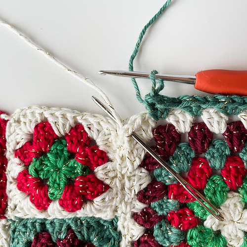 Granny Square Bordløper - Eleonora Cugini (Elendipity)