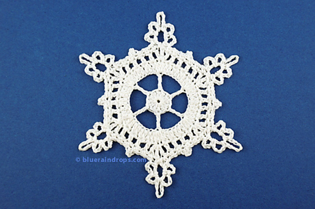 Snowflake motif 285