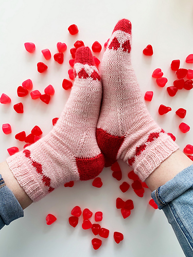 Ravelry: Candy Hearts Socks pattern by Emily Grace Ravelry: Candy Hearts Socks pattern by Emily Grace