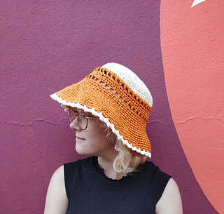 Emma hat