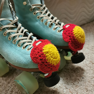 Ravelry: Flower Roller Skate Toe Guard 