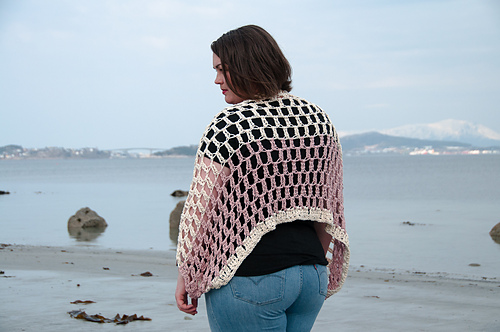 Airy Shrug photo 1