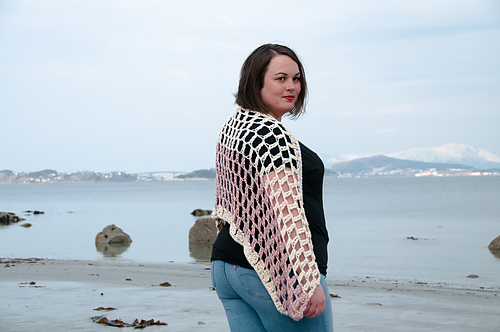 Airy Shrug photo 11